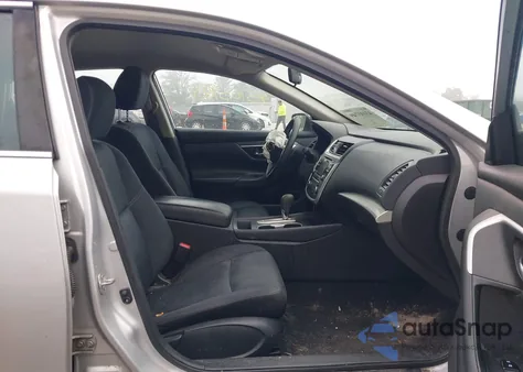 2016 Nissan Altima 2.5/S/Sv/Sl/Sr z USA, uszkodzony, nr VIN 1N4AL3AP8GC248732